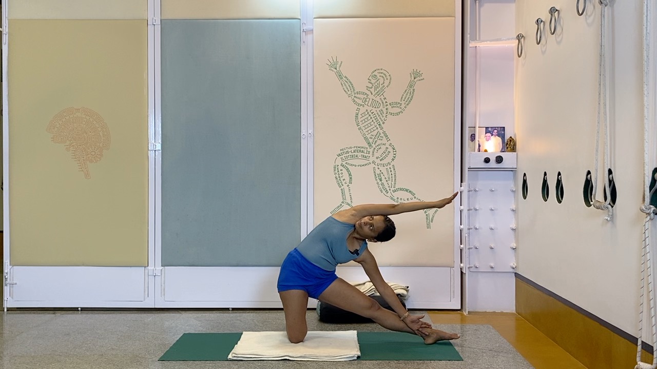 Parsvakonasana to Viparitakarani - Preparation for Breath Explorations - Image 4