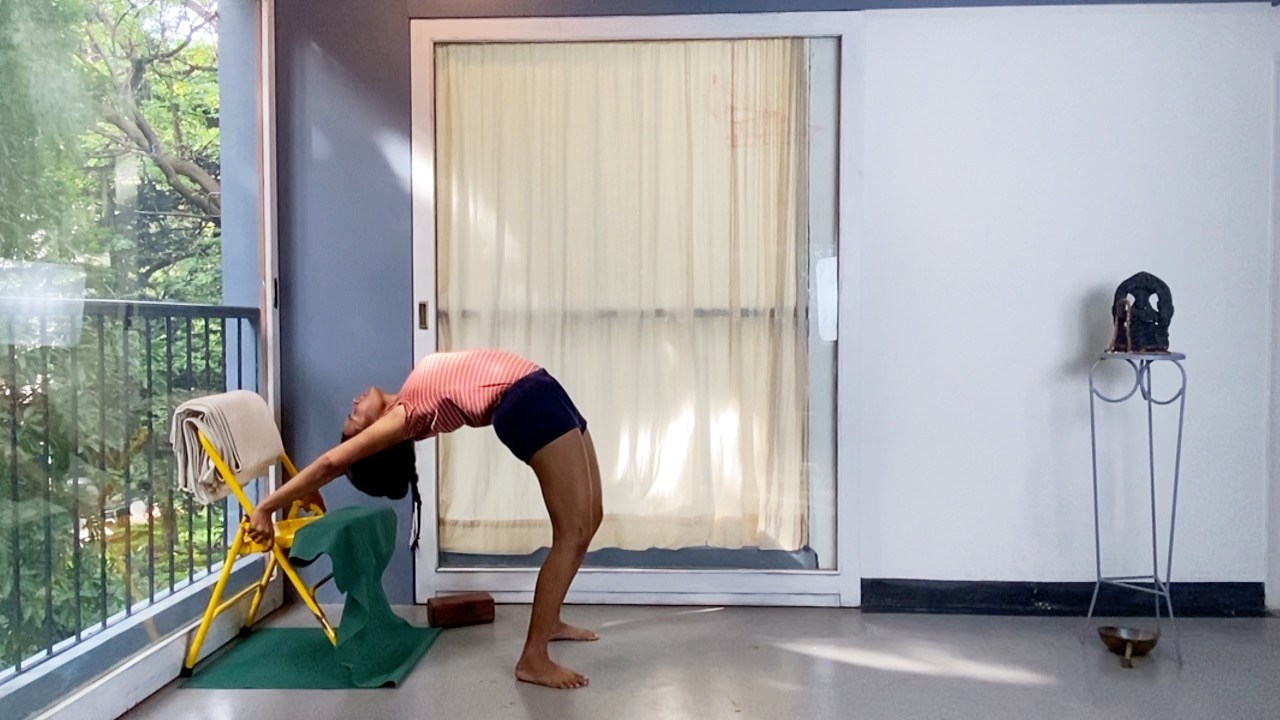 Back arches: Fast Movements Using Supports - Image 7