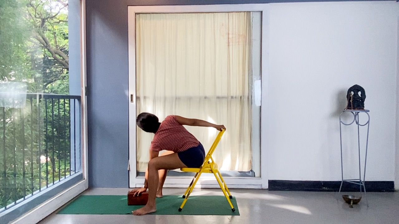 Back arches: Fast Movements Using Supports - Image 11