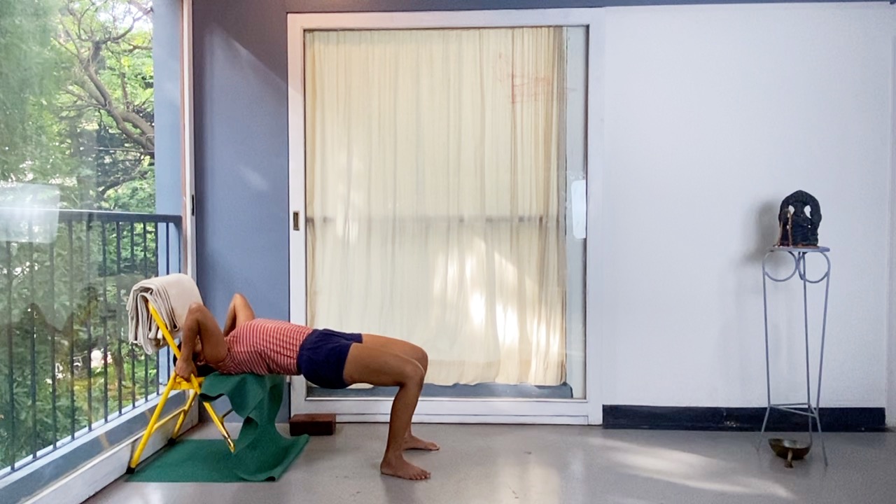 Back arches: Fast Movements Using Supports - Image 6