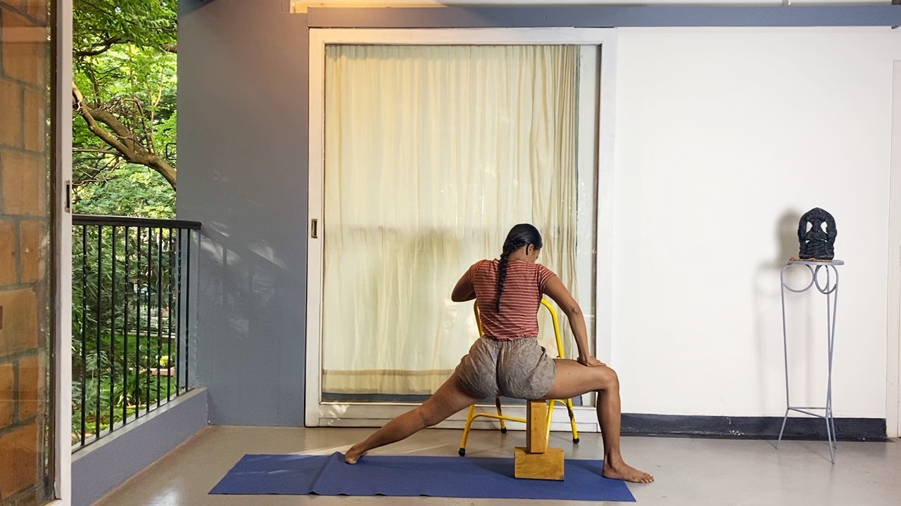 Dynamic Weight Bearing and Weight Shifts for Resilient Knees: Exploration through Utkatasana - Image 2