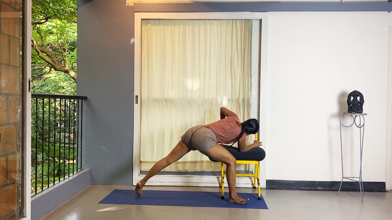 Dynamic Weight Bearing and Weight Shifts for Resilient Knees: Exploration through Utkatasana - Image 4