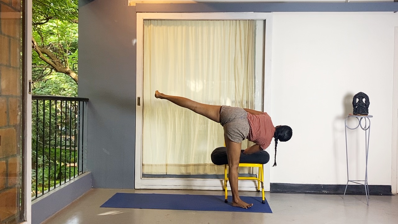 Dynamic Weight Bearing and Weight Shifts for Resilient Knees: Exploration through Utkatasana - Image 5