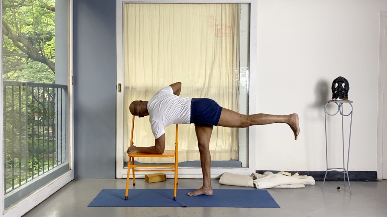 Ardhachandrasana and Parivrtta ardha chandrasana - Image 6
